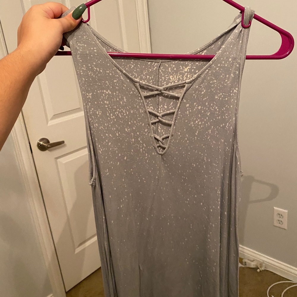 Gray top